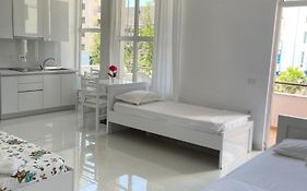 Rai Rooms