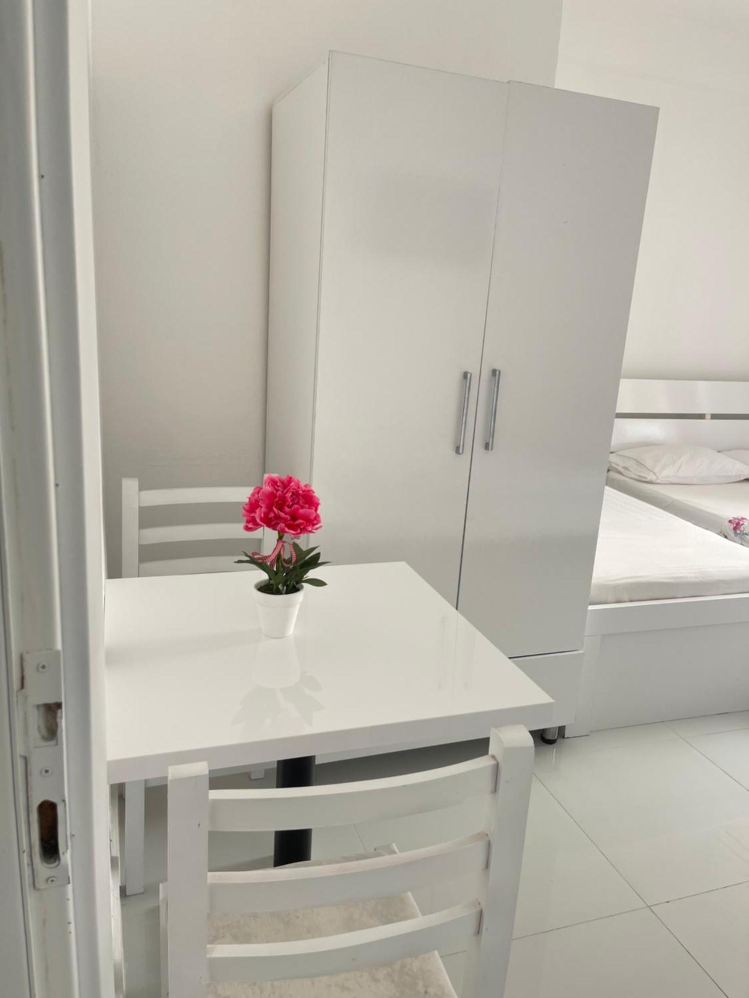 Rai Rooms Durrës Zewnętrze zdjęcie